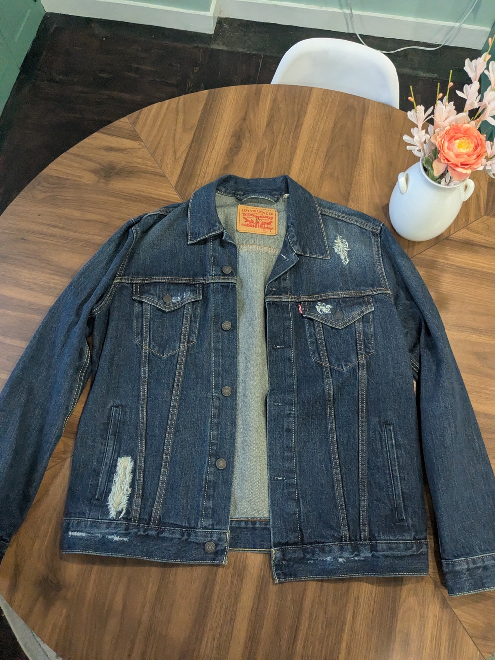 Levi's Women's Dark Blue Denim Trucker Jacket
